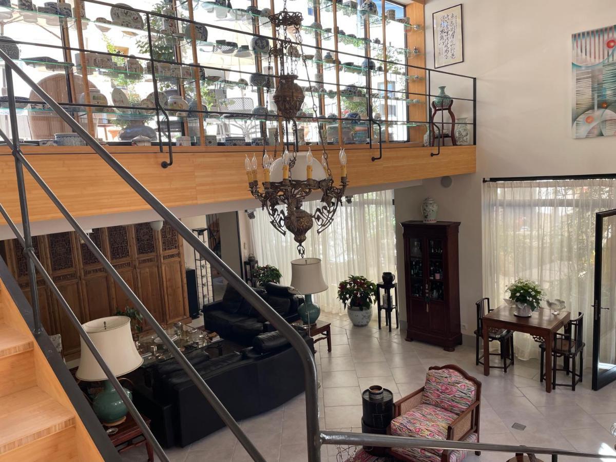 La Cour Carree Bed & Breakfast รุสเทรล ภายนอก รูปภาพ