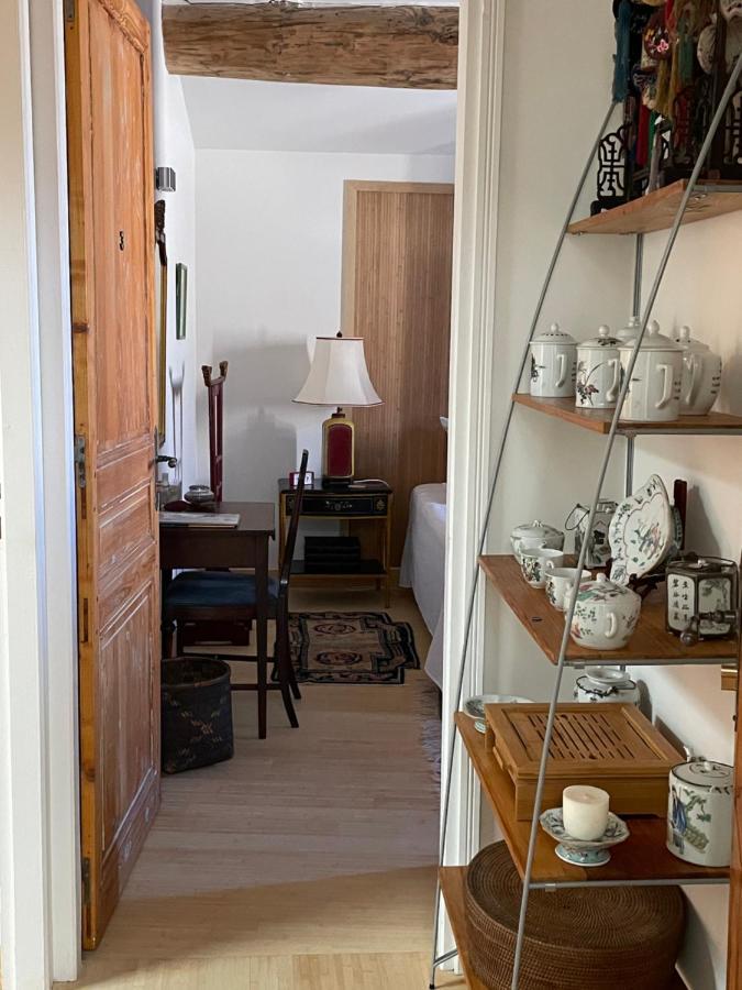 La Cour Carree Bed & Breakfast รุสเทรล ภายนอก รูปภาพ