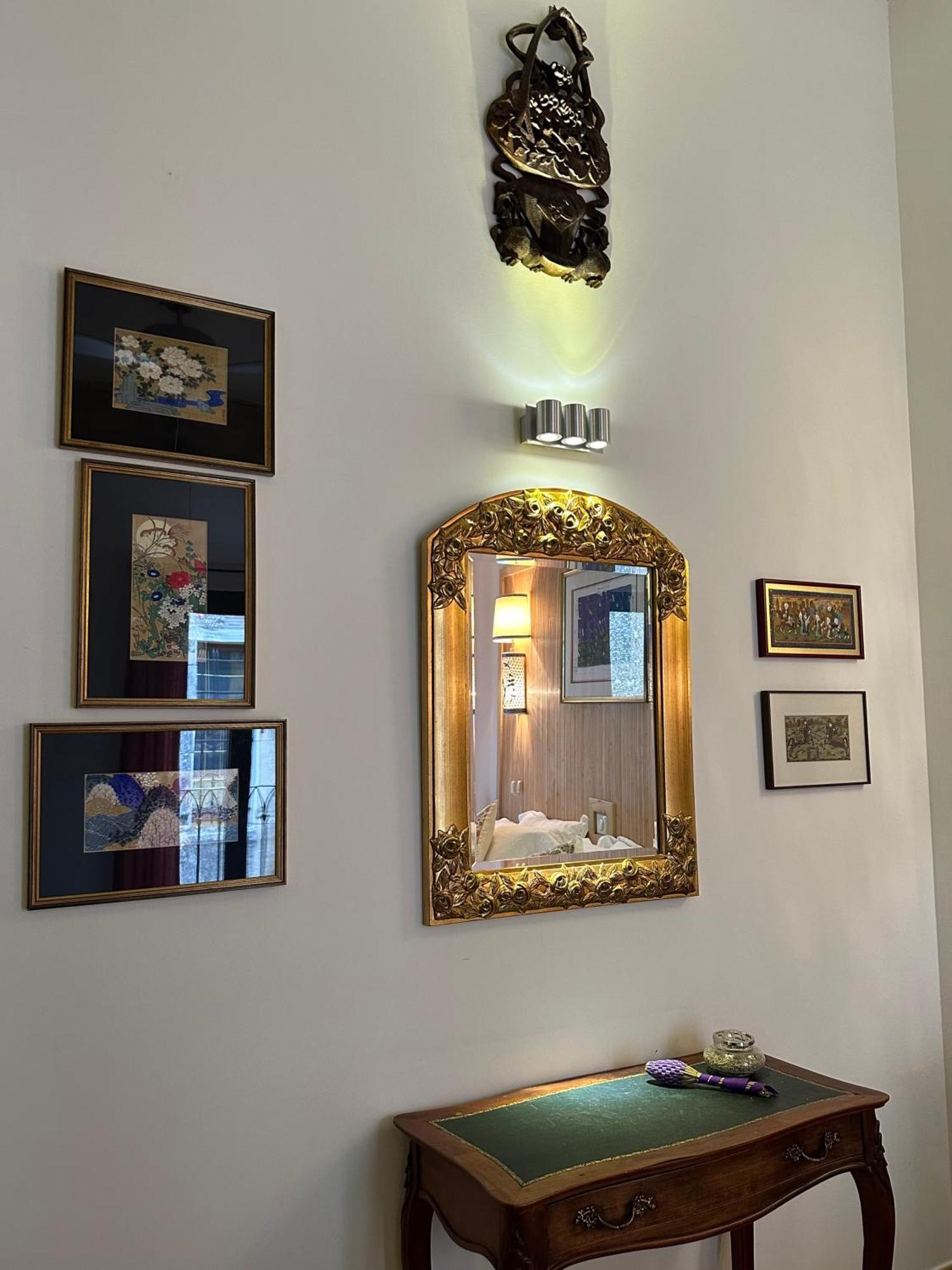 La Cour Carree Bed & Breakfast รุสเทรล ภายนอก รูปภาพ